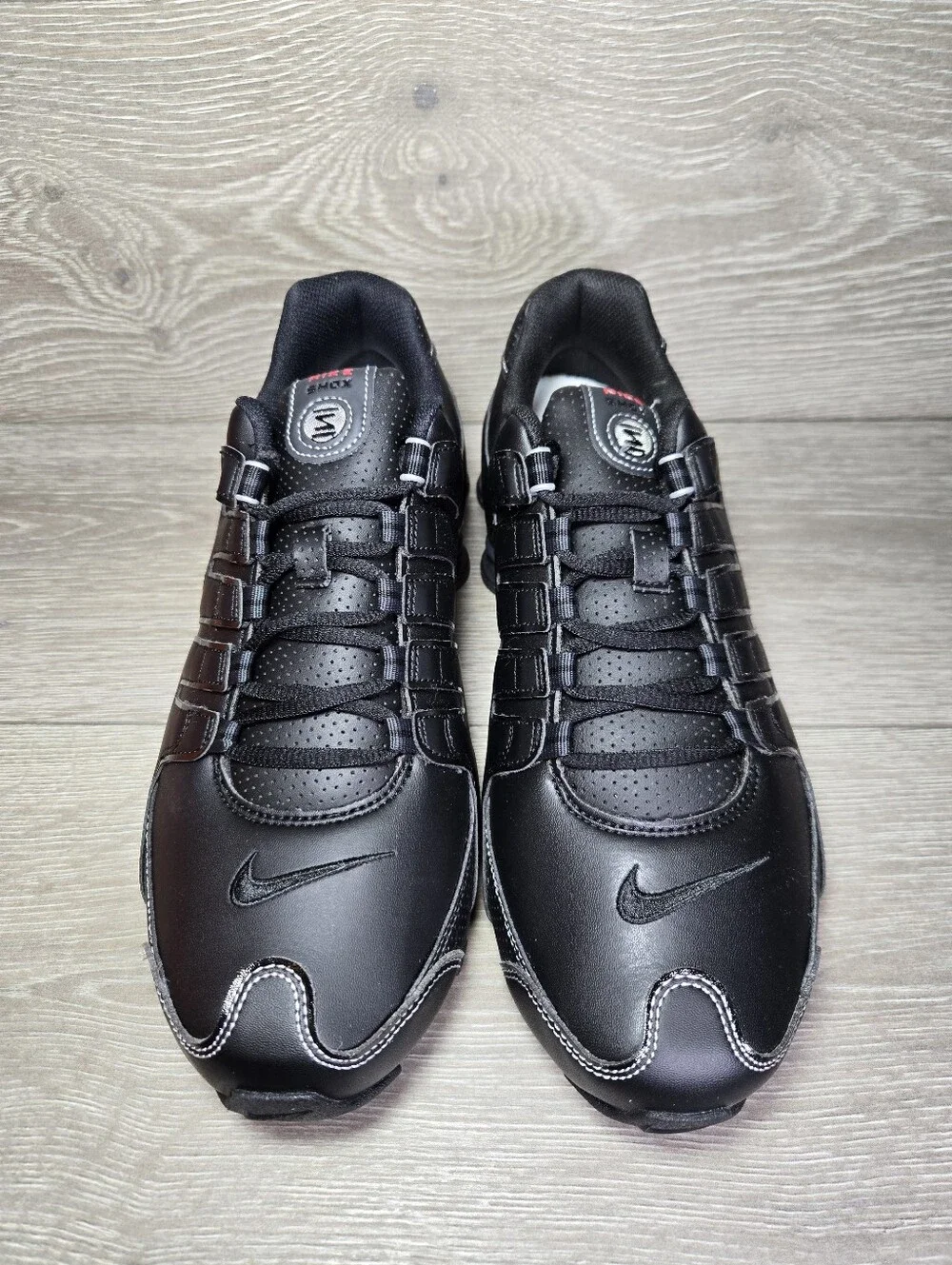 Nike Shox NZ Black / White / Varsity Red Men's Size 10 Brand New 378341 017